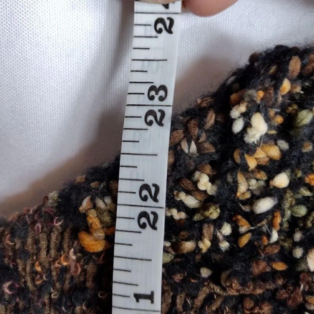Handmade knit sweater - Picture 5 of 5